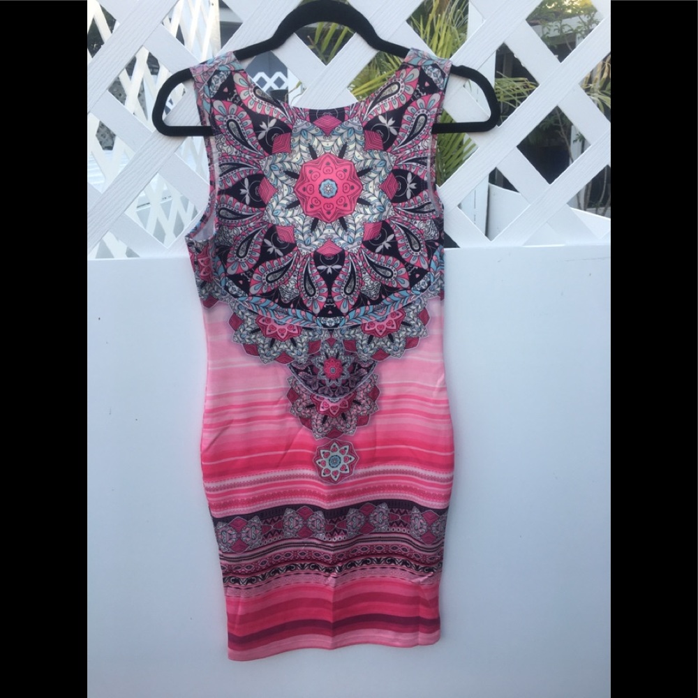 CodigoMulti Colored Summer Backless Dress. Size L